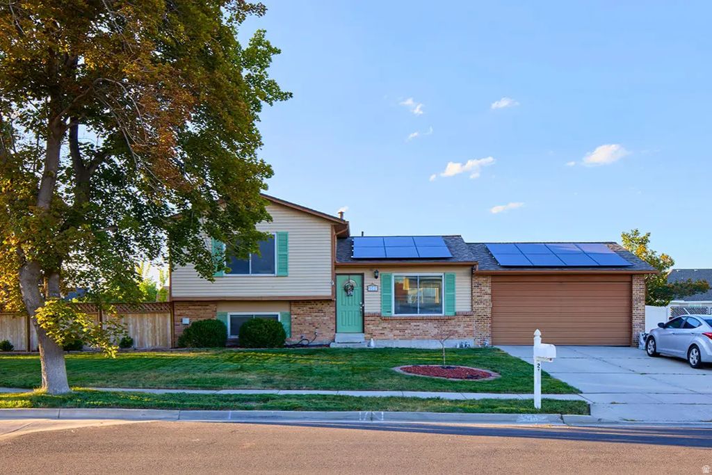 2146 W 11970 S, Riverton
