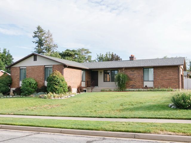 1157 E Creekview Dr, Fruit Heights