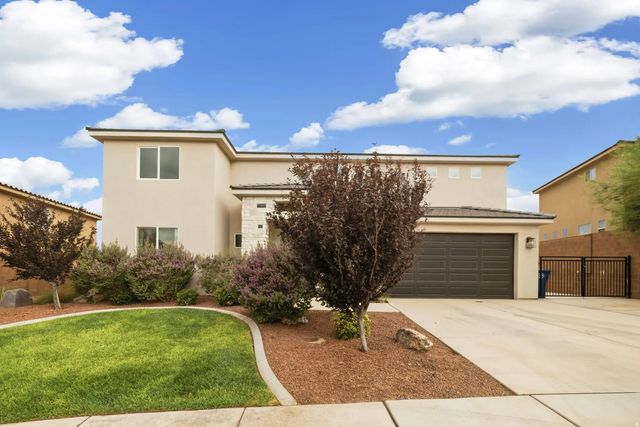 567 N Staci Dr, Hurricane