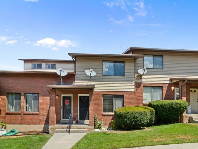 1113 Country Hills Dr B2, Ogden