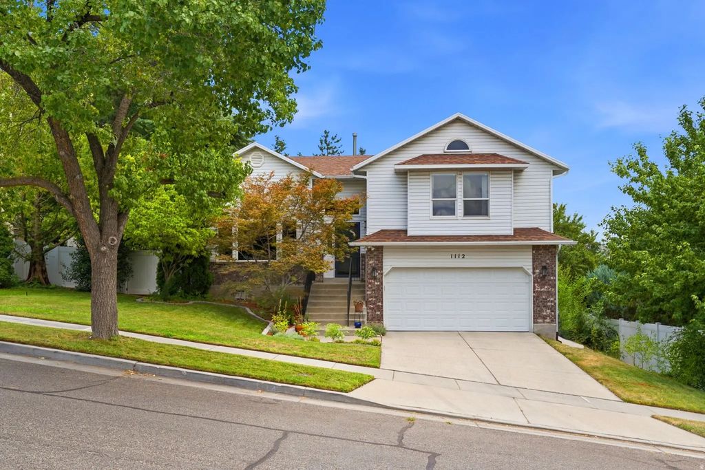 1112 E Eagle Ridge Cir, Sandy