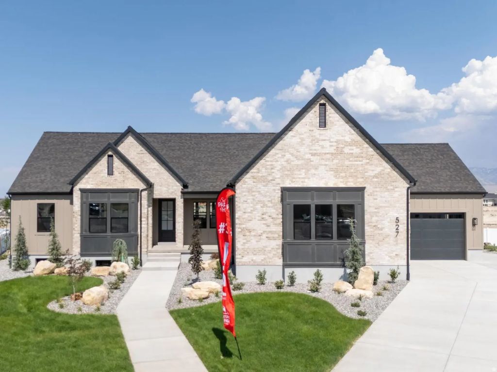 527 E Gilmour St 120, Grantsville