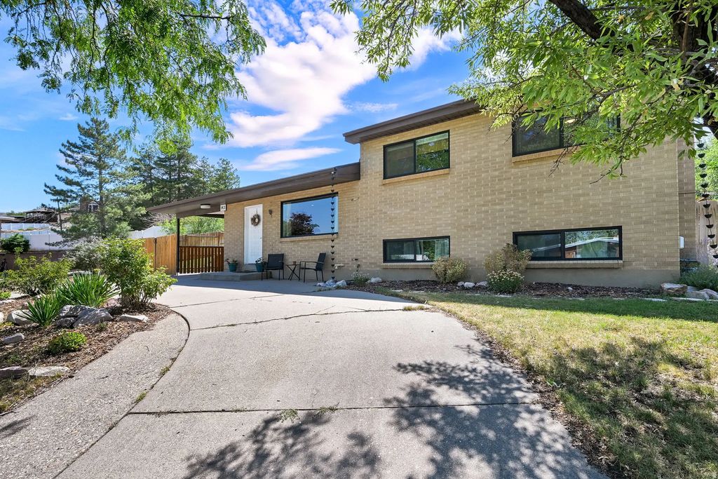 143 S 300 E, North Salt Lake