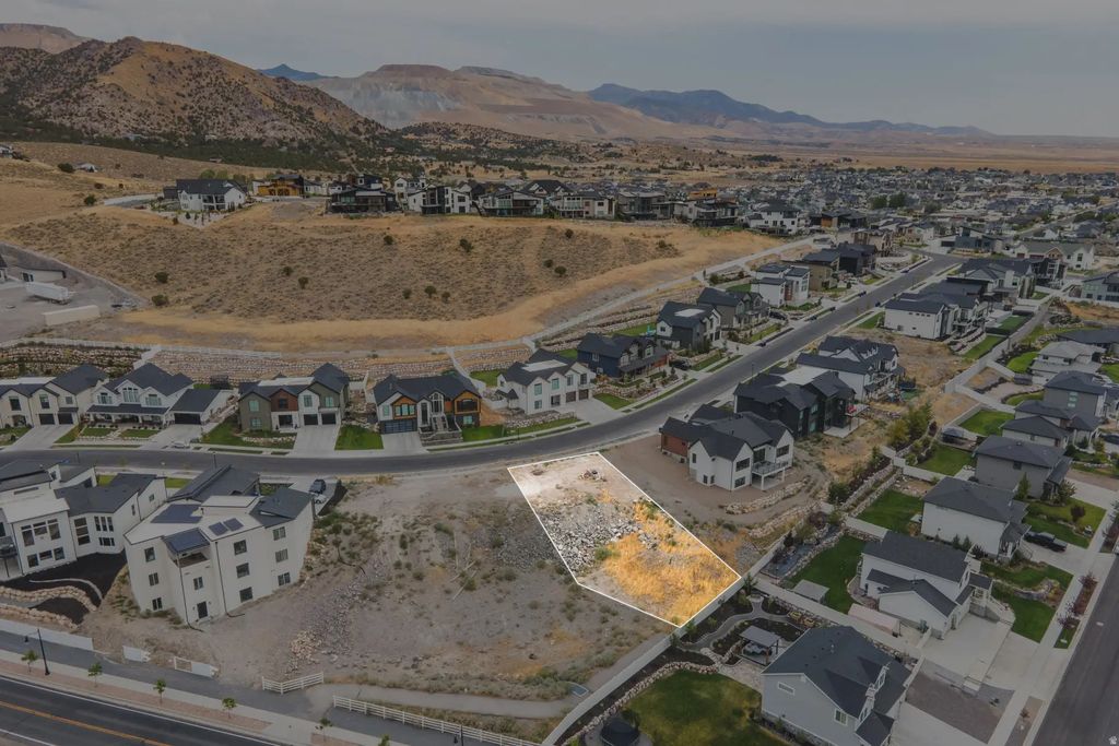 14253 S Summit Crest Ln 157, Herriman