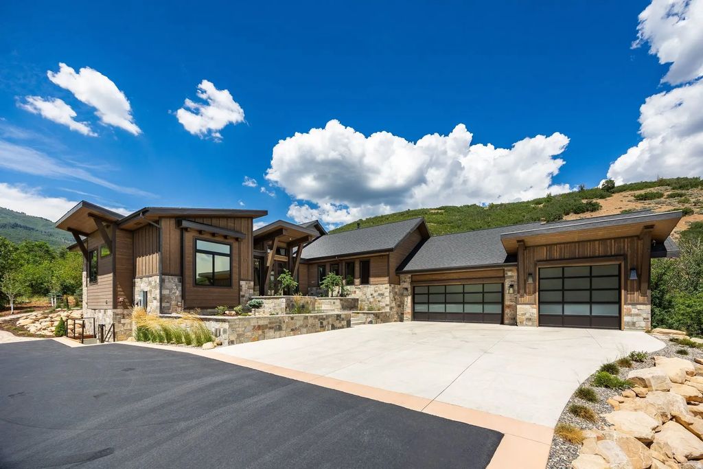 178 N Oakwood Cir, Springville