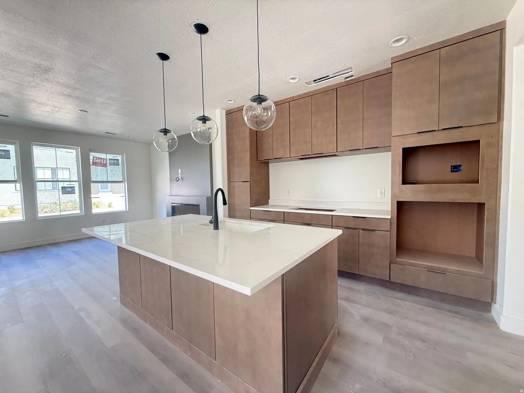 6962 W Hidden Hills Way 310, West Jordan