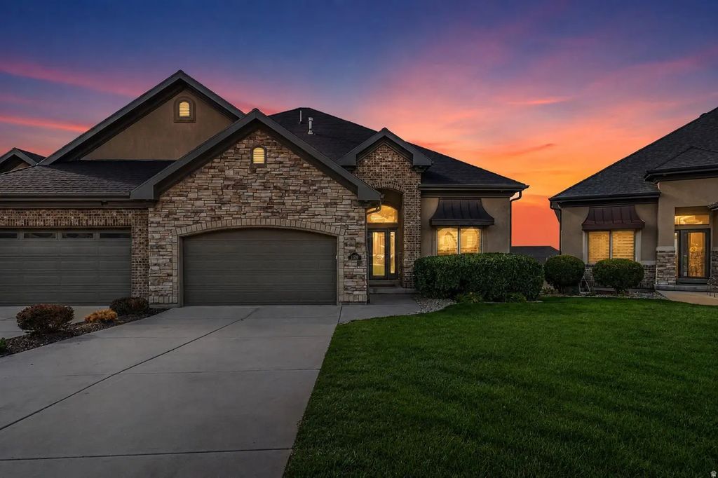 1129 E Sunset Dunes Way S, Draper