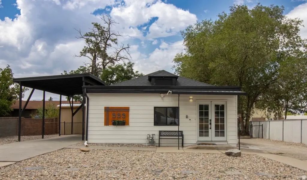 555 N 100 W, Tooele