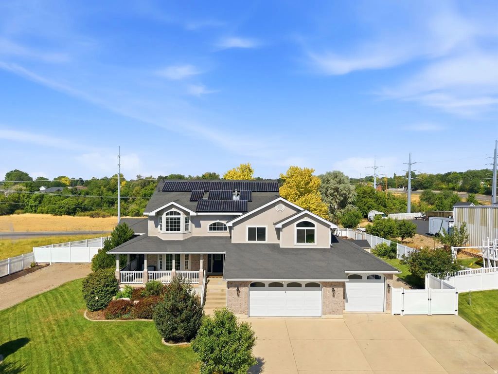 937 Rainbow Dr N, Layton