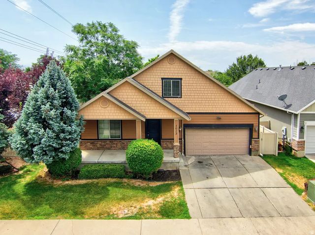 1013 W 250 N, Clearfield