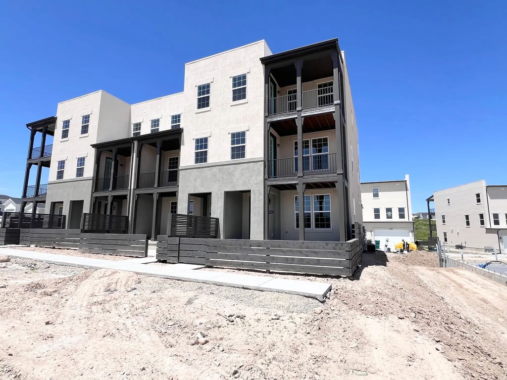 7609 S New Sycamore Dr W 431, West Jordan