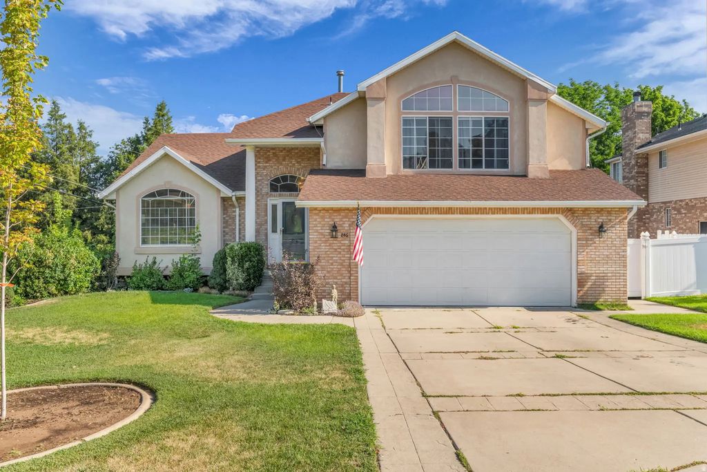 846 E Holroyd Dr S, South Ogden