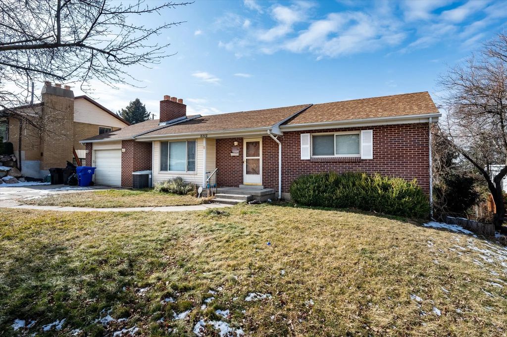 2372 S 200 E, Bountiful