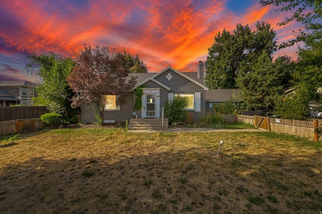 340 W Porter Ln, Centerville