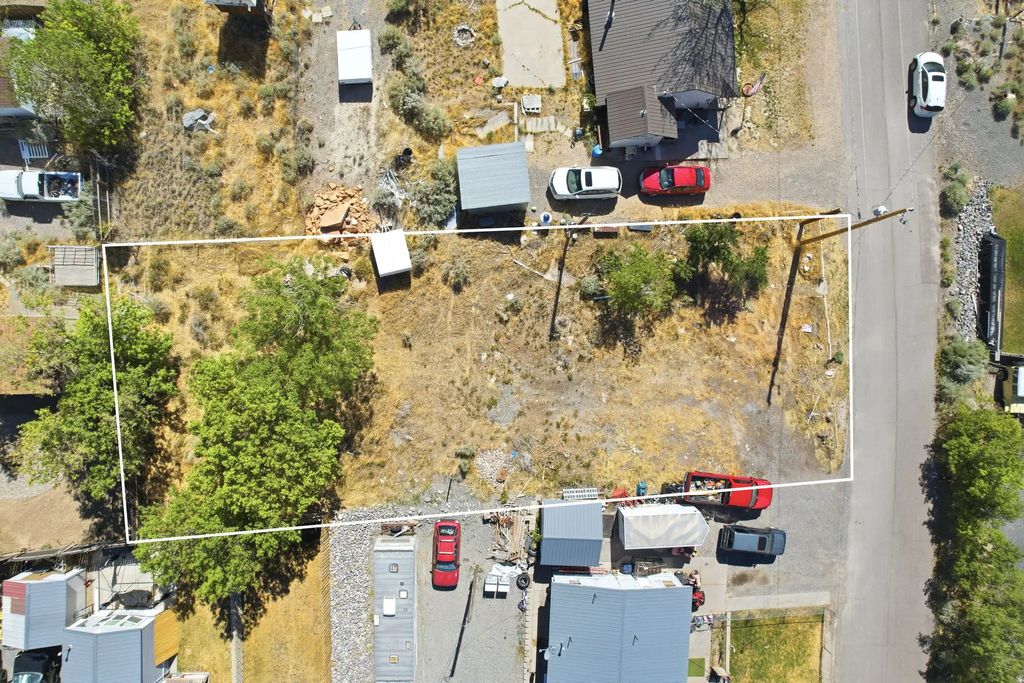 117 Railroad St 12, Eureka