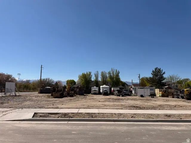 10972 S Brand Ln E 1, Sandy