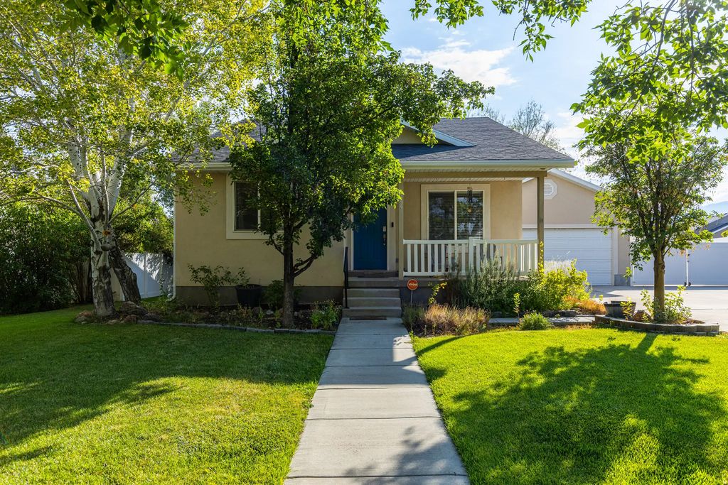 244 W Dimaggio Dr, Tooele