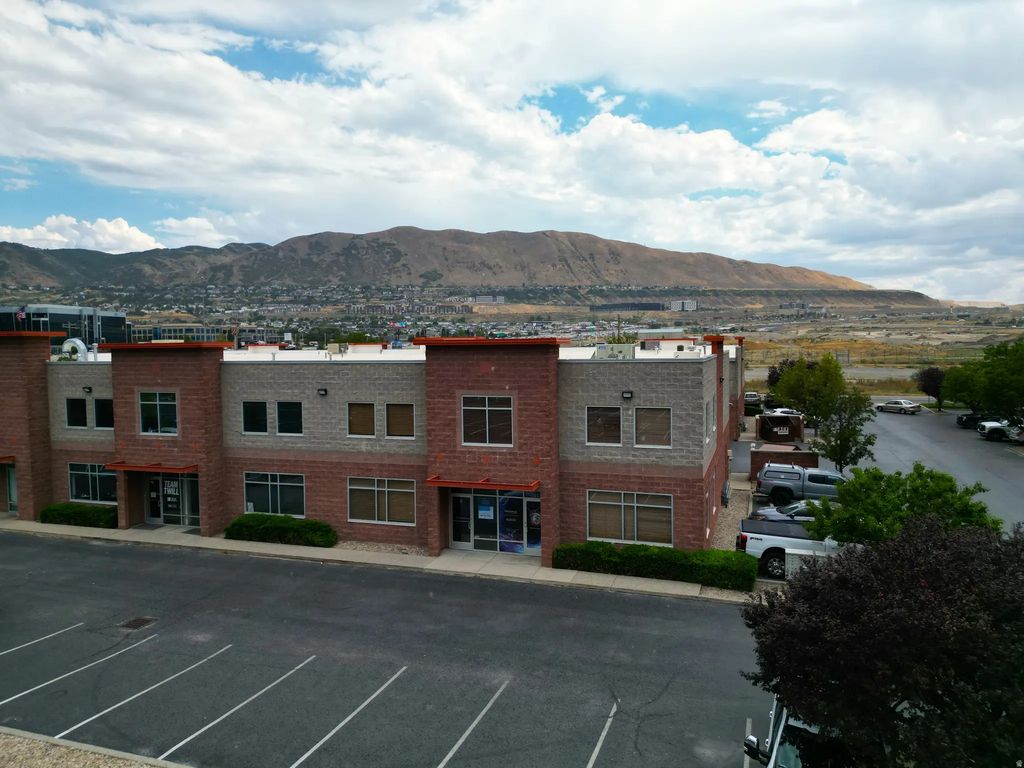 78 W 13775 S 8, Draper