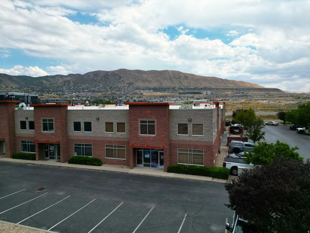 78 W 13775 S 8, Draper