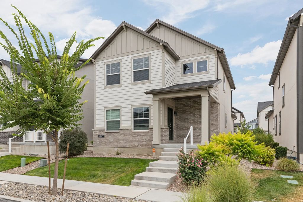 7809 W King Top Rd, Magna