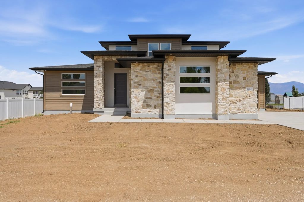 6264 W 4600 S 4, Hooper