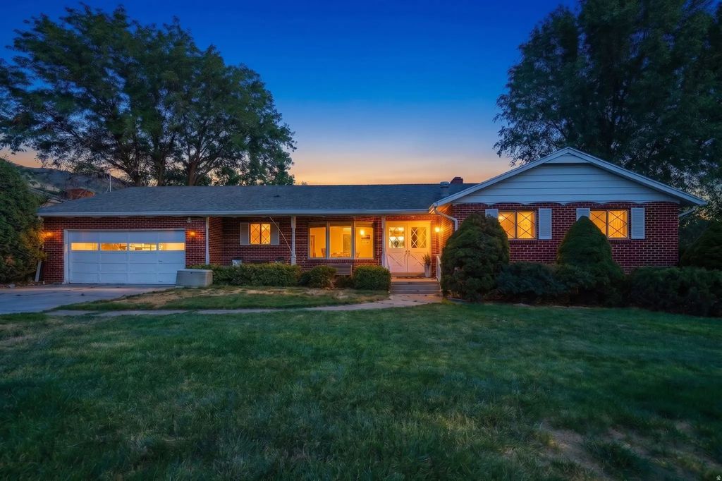 997 Henderson Dr E, Ogden