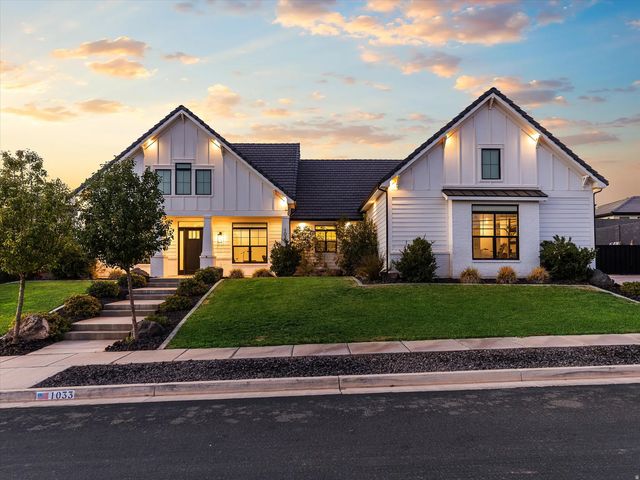1033 E Black Oak Dr, Washington