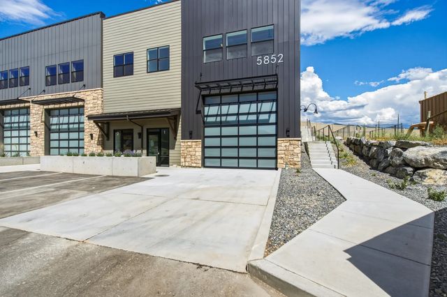 5852 N Queens Garden Rd W #1, Mountain Green