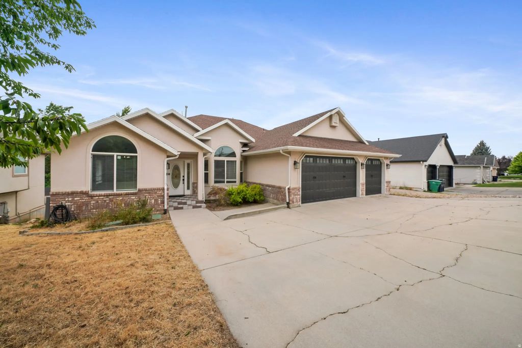 2154 E Wasatch Blvd, Sandy