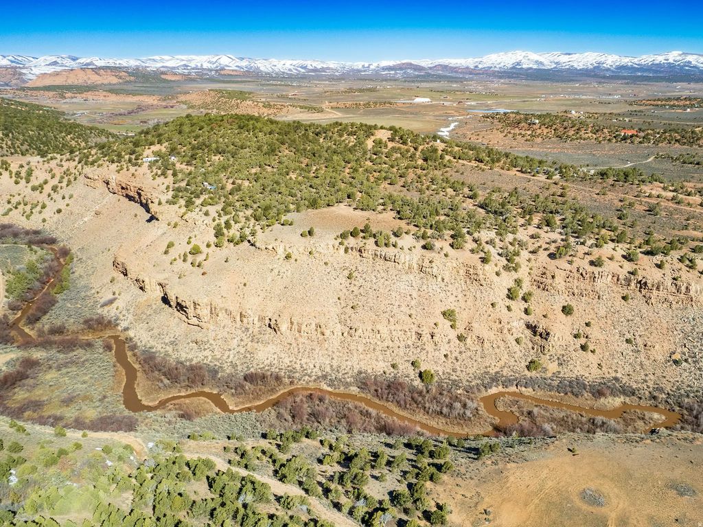 N/A, Fruitland