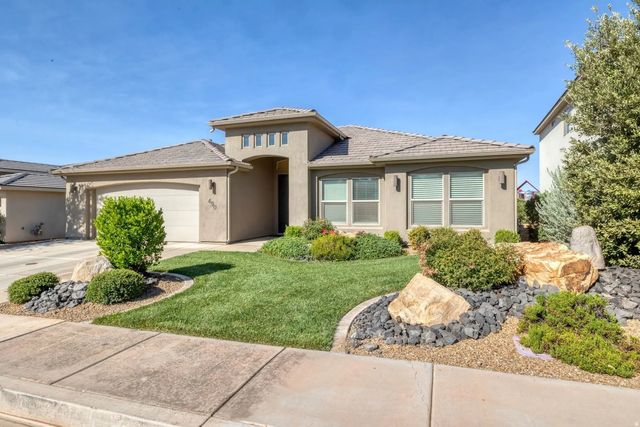 490 S Balancing Rock Dr, Washington
