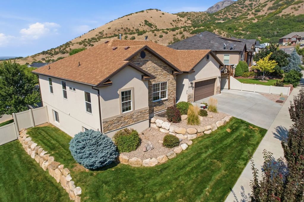 1039 E 200 S, Santaquin
