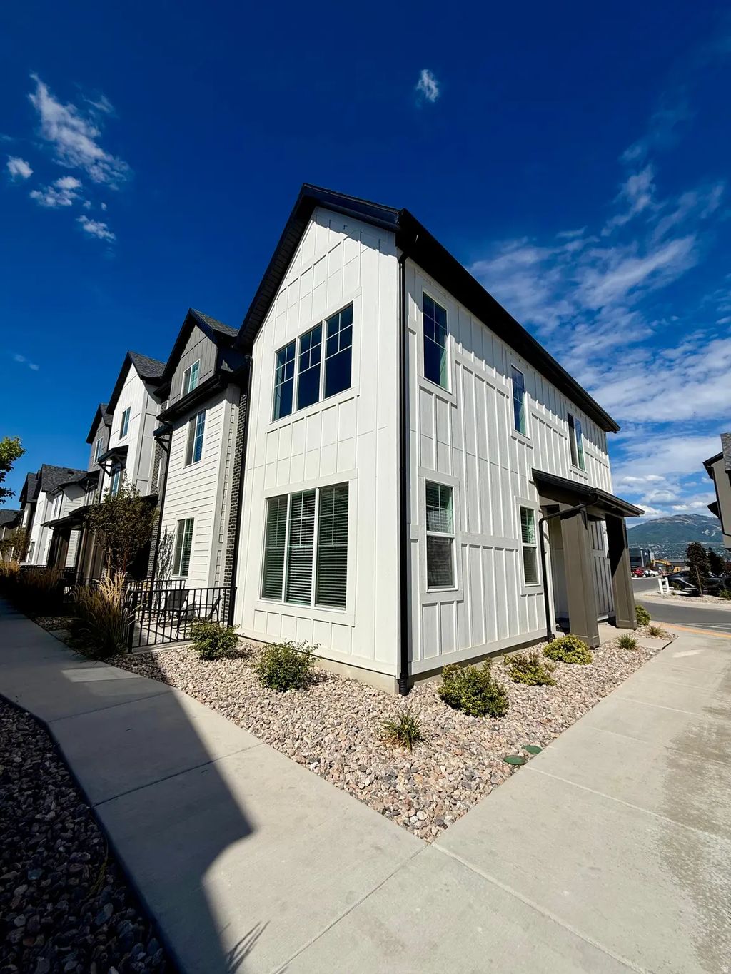 1125 N Clifton Dr 101, North Salt Lake