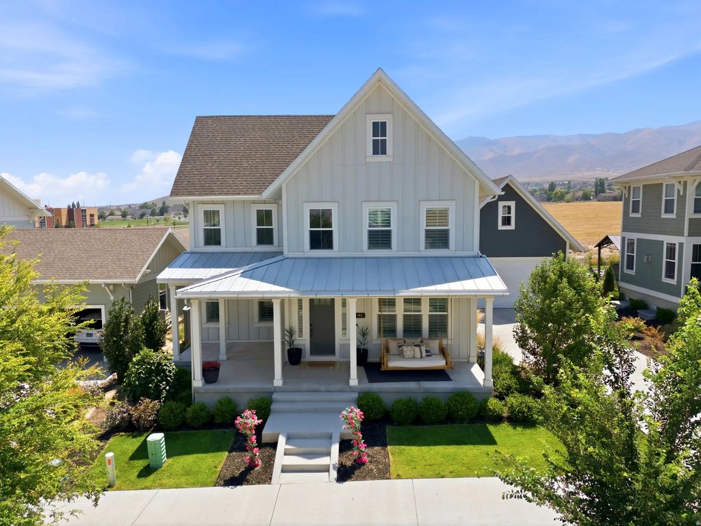 193 W Founders Blvd, Saratoga Springs