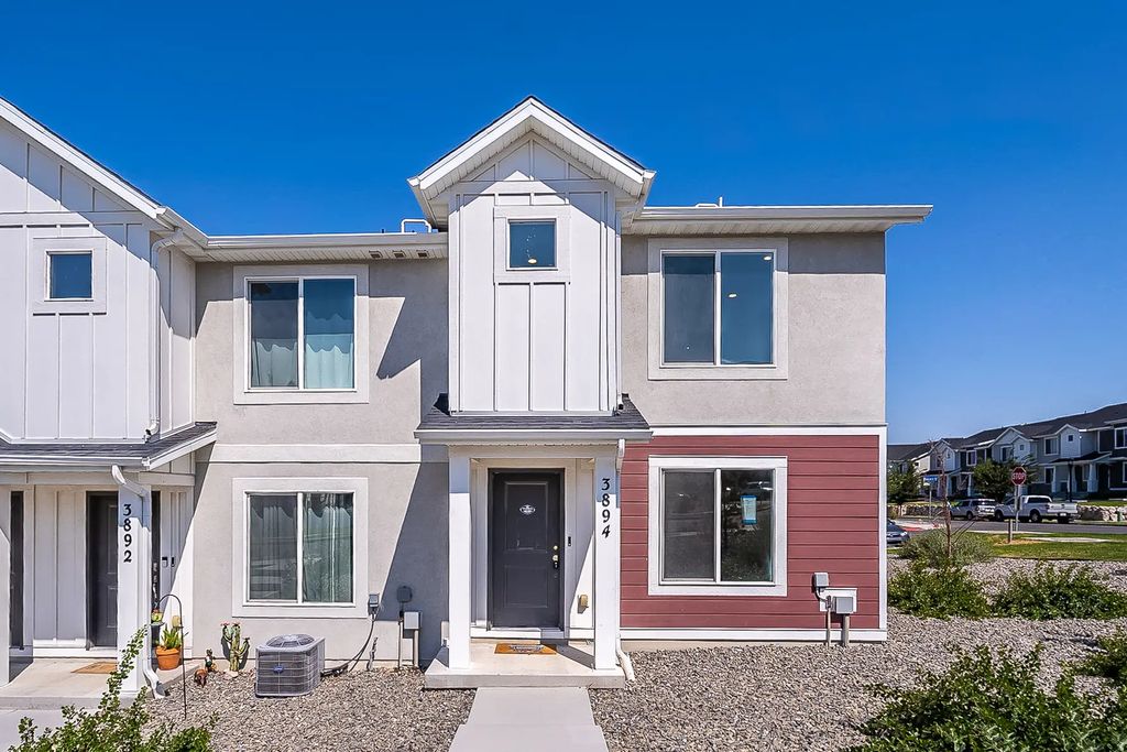 3894 S Buckland Dr W 1389, Magna