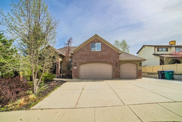 8621 S 1700 E, Sandy