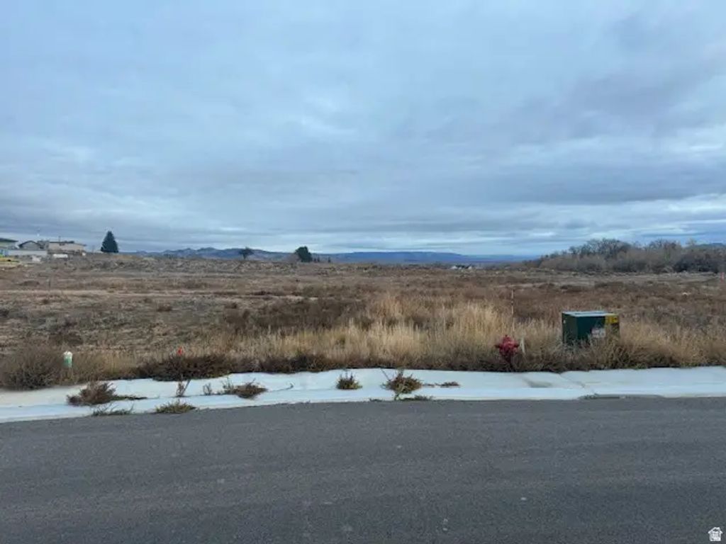 269 E 1940 S 7, Vernal