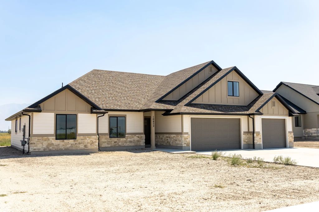 10852 N 8325 W, Tremonton