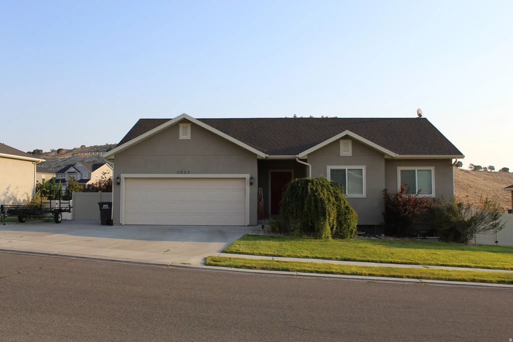 3827 E Pawnee Rd, Eagle Mountain