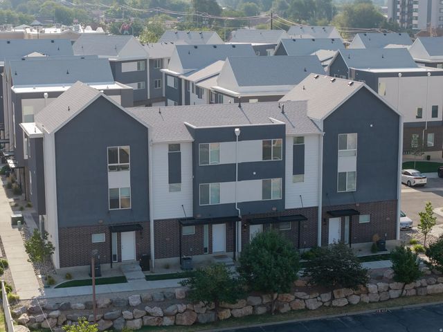 164 S Bushnell Way, Clearfield