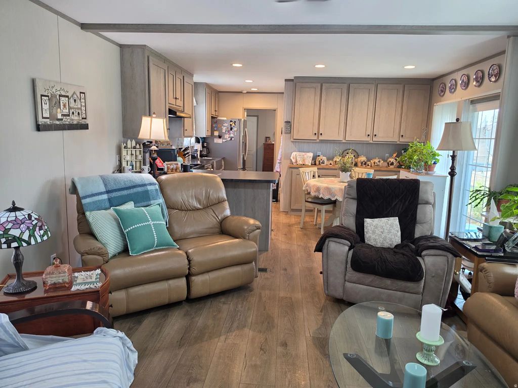 1101 Carbon Ave S #91, Price