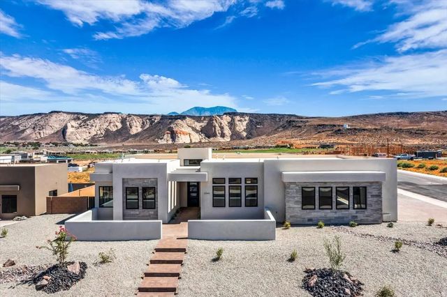 1260 W Canyon Tree, St. George