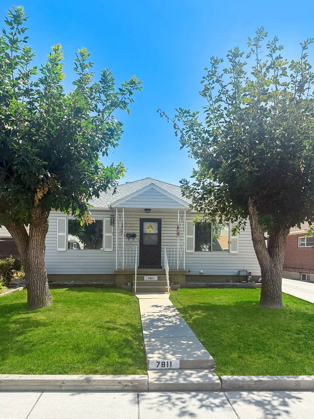 7811 S Oak St, Sandy