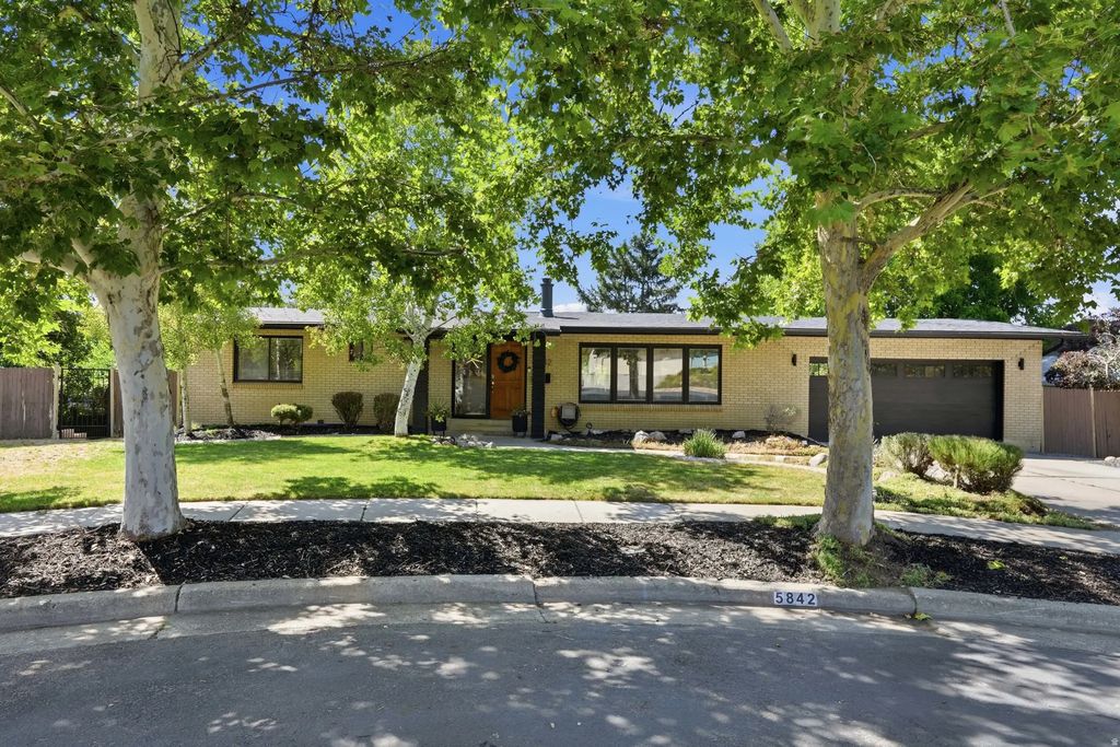 5842 S Fontaine Bleu Cir, Murray