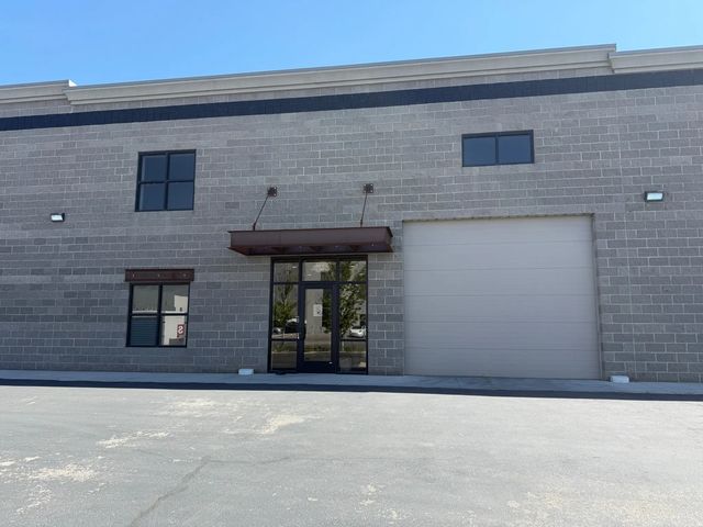374 E 1750 N F, Vineyard