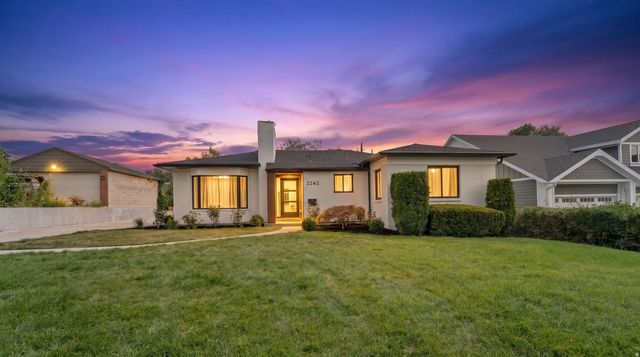 2242 E Kensington Ave S, Salt Lake City
