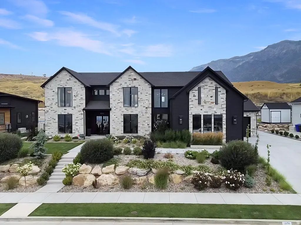 1230 W Caribou Ct, Pleasant View