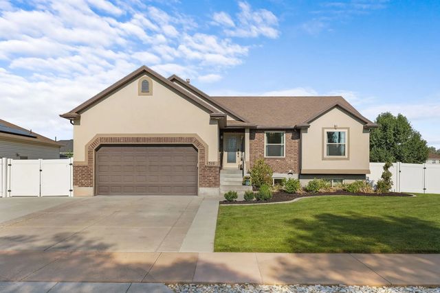 1316 N 4350 W, West Point