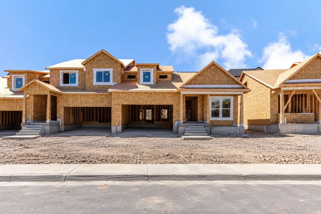 831 N Banner Dr 637, Saratoga Springs