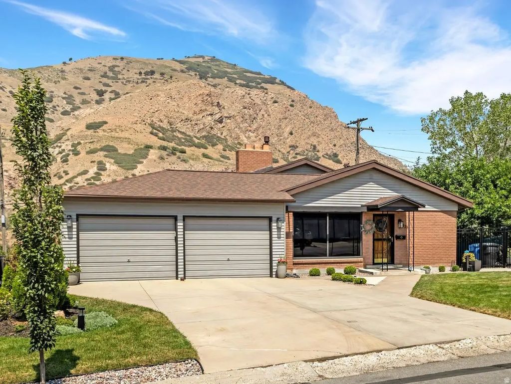 3371 E Larchmont Dr, Salt Lake City